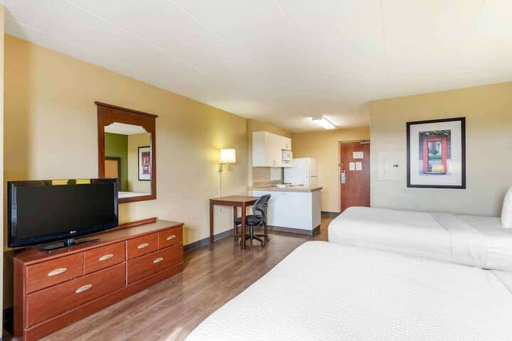 Room 15 of 36