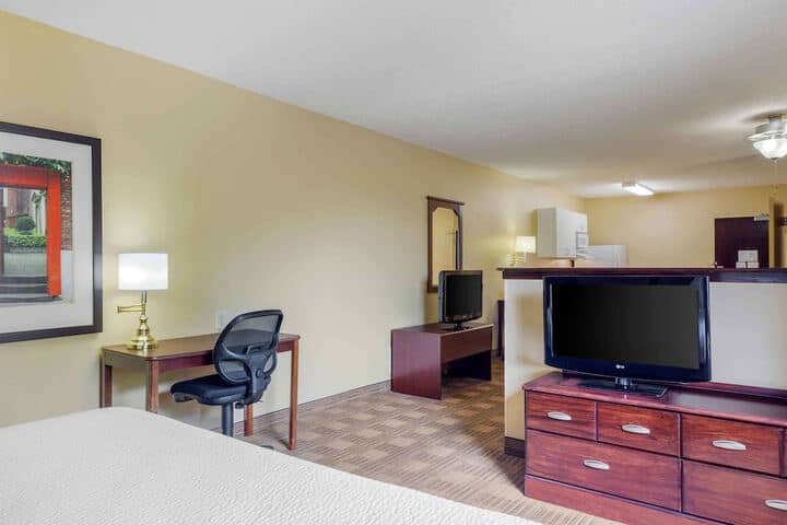 Room 20 of 36