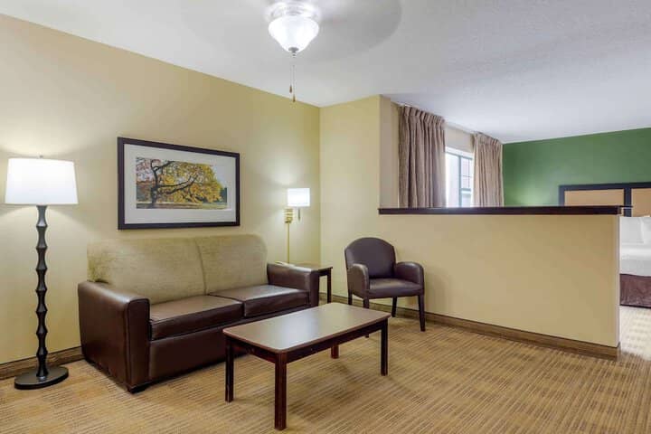Room 21 of 36